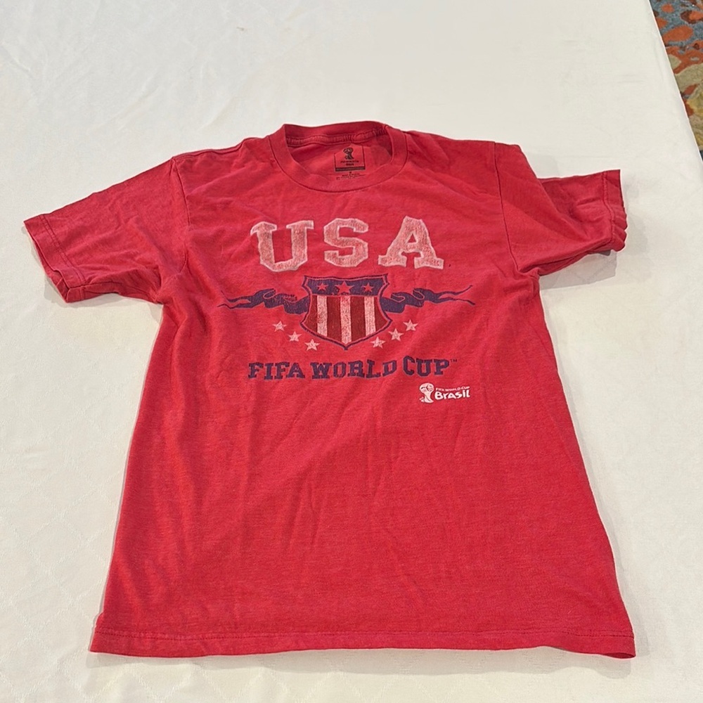 USA FIFA World Cup Brazil Red T tee Shirt‎ men’s small